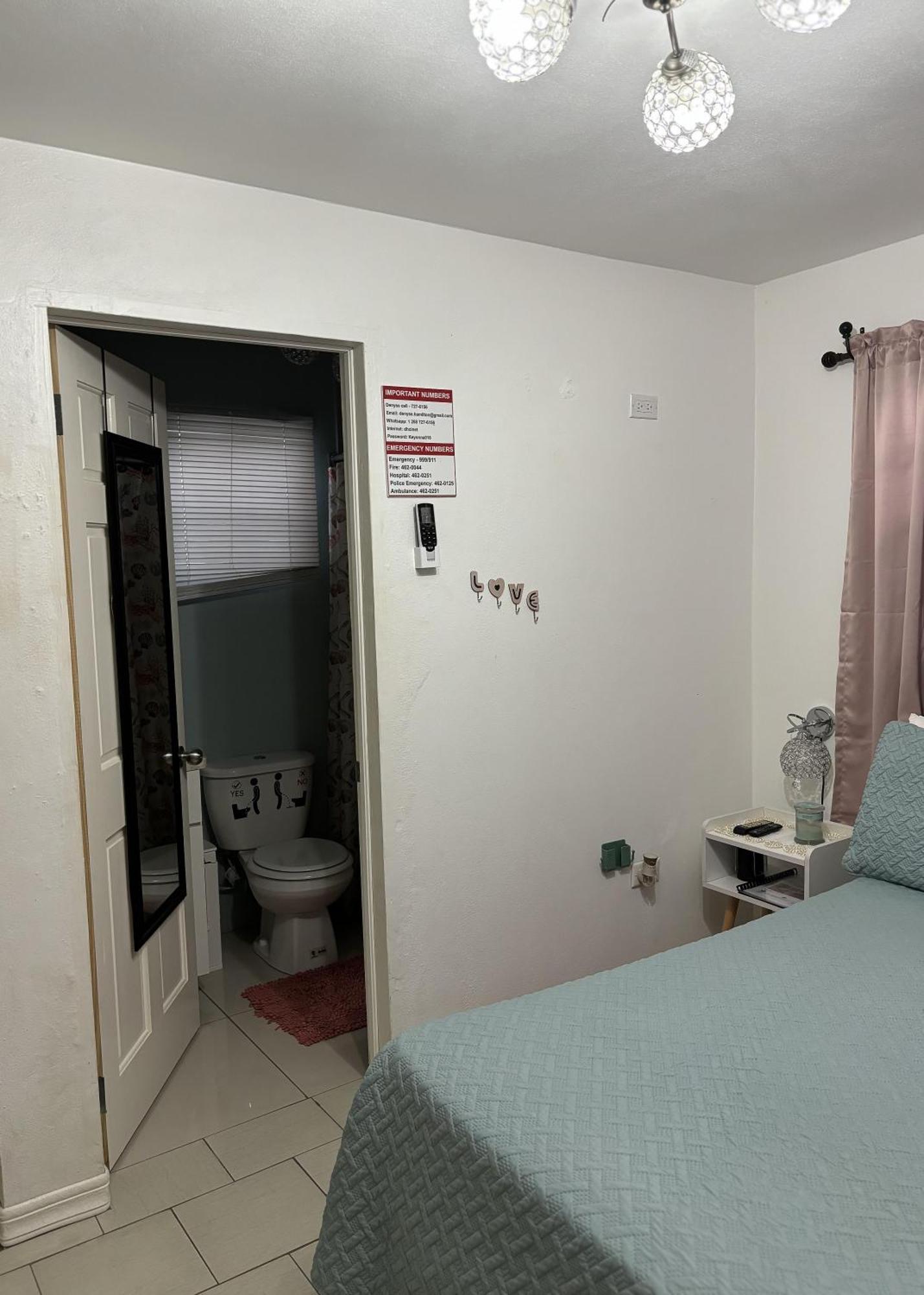Denyse Home Cottage セントジョンズ エクステリア 写真