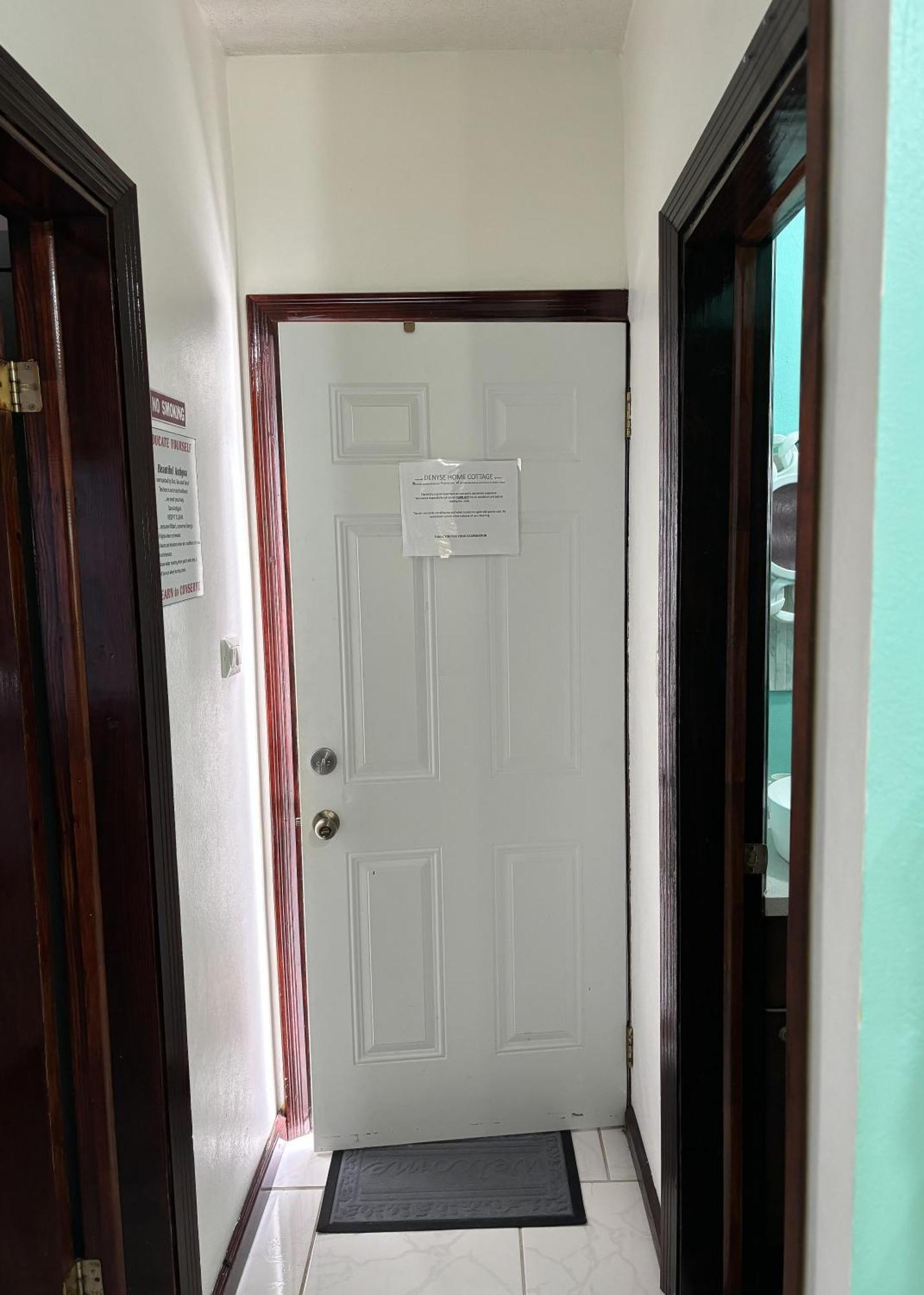 Denyse Home Cottage セントジョンズ エクステリア 写真