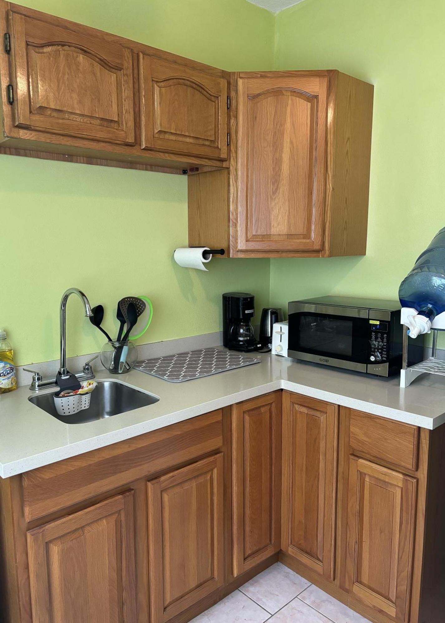 Denyse Home Cottage セントジョンズ エクステリア 写真